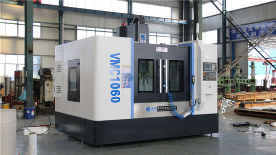 Fresadora vertical VMC1060 del CNC