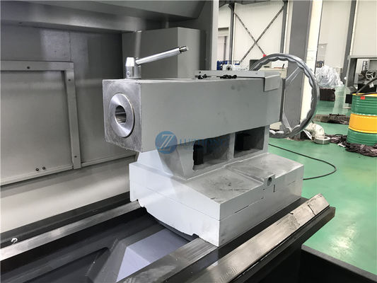 El tubo grande del CNC del oscilación que rosca el metal de la máquina del torno del torno QK1325 tornea roscar del tubo del CNC