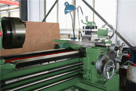 Mini torno de torneado del torno CA6140 del metal del CNC