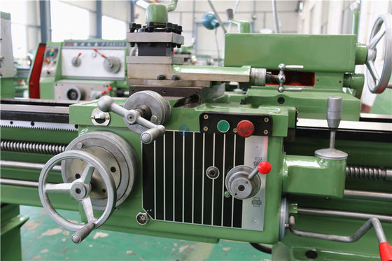 Mini torno de torneado del torno CA6140 del metal del CNC